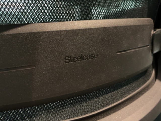 1548333-19 Kontorsmöblemang och elektronikenheter för fyra arbetsplatser - Dell / HÅG / Steelcase / Svenheim