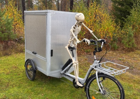 Eldriven lastcykel med lastbox och tillbehör – Monark Cargo Centro 3