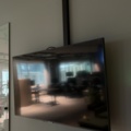 1548337-3 Smart-TV 43” med väggfäste - Samsung