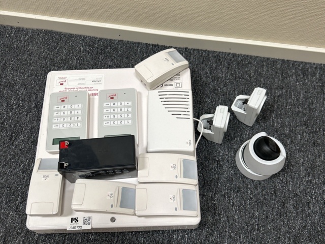 1545122-1 Larmsystem och övervakningskameror - Honeywell Security SD8100