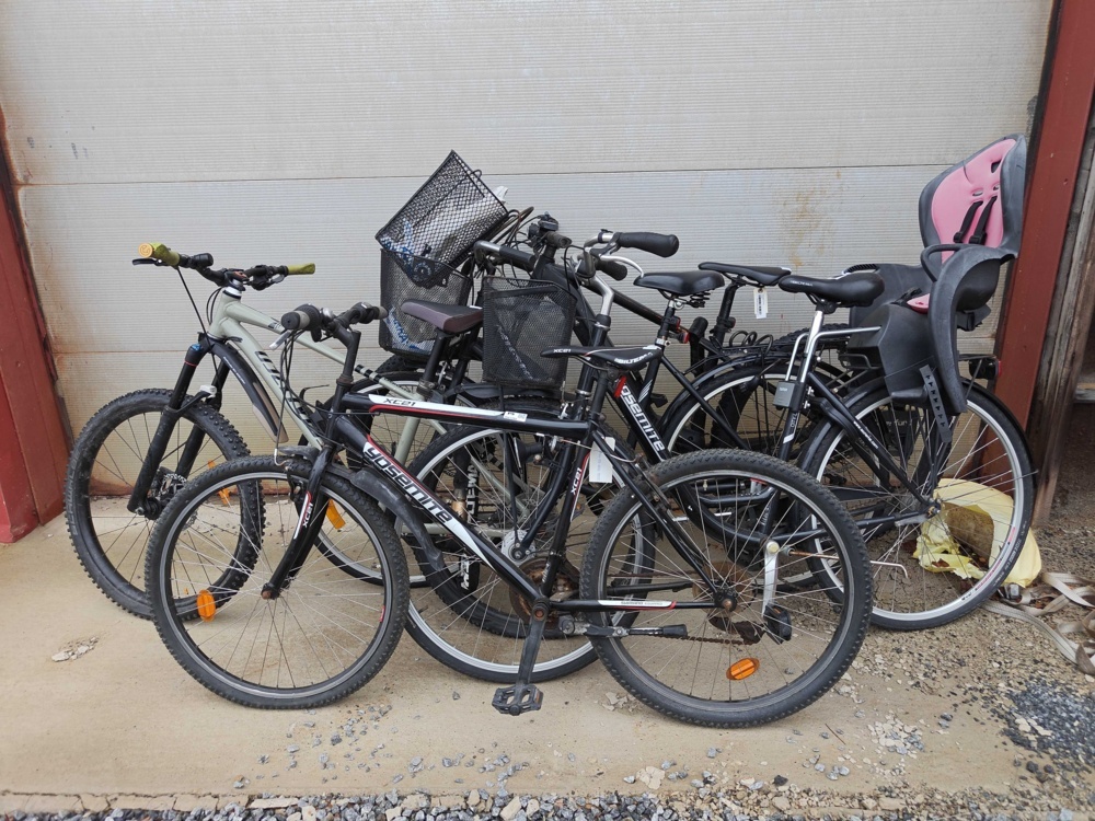 1581784-1 Bicycles and electric bike 7pcs