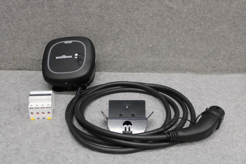 1558680-1 Charging box Wallbox 22kW