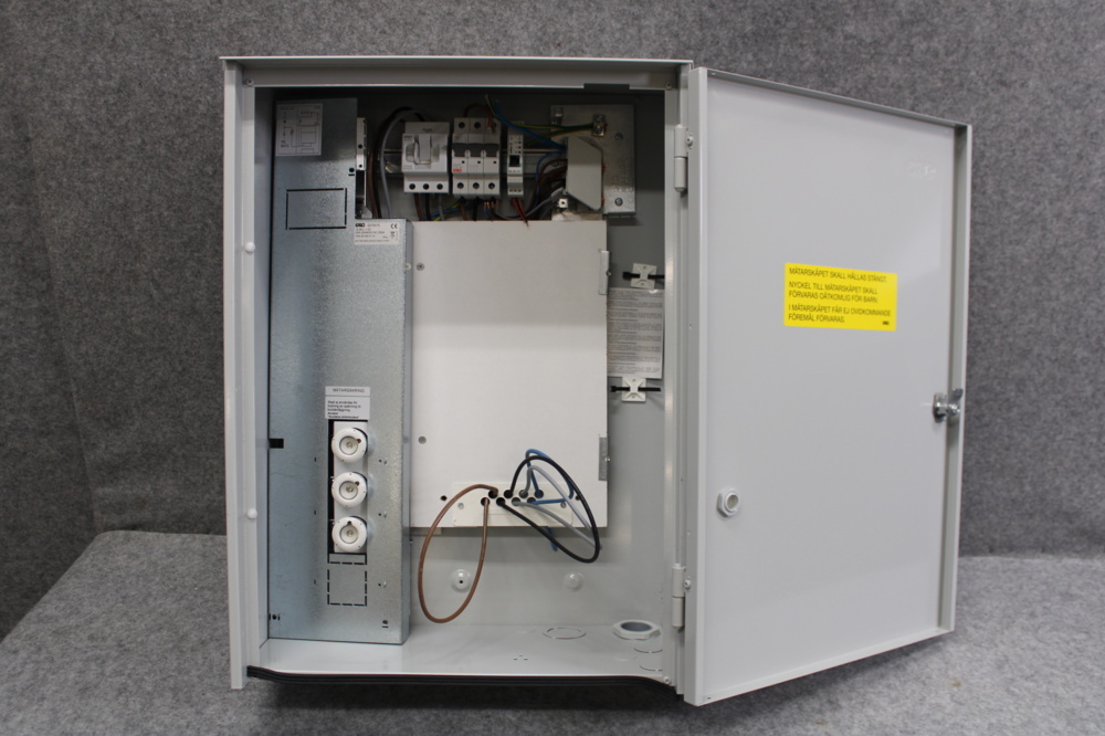 1558692-2 Wall-mounted meter cabinet GARO