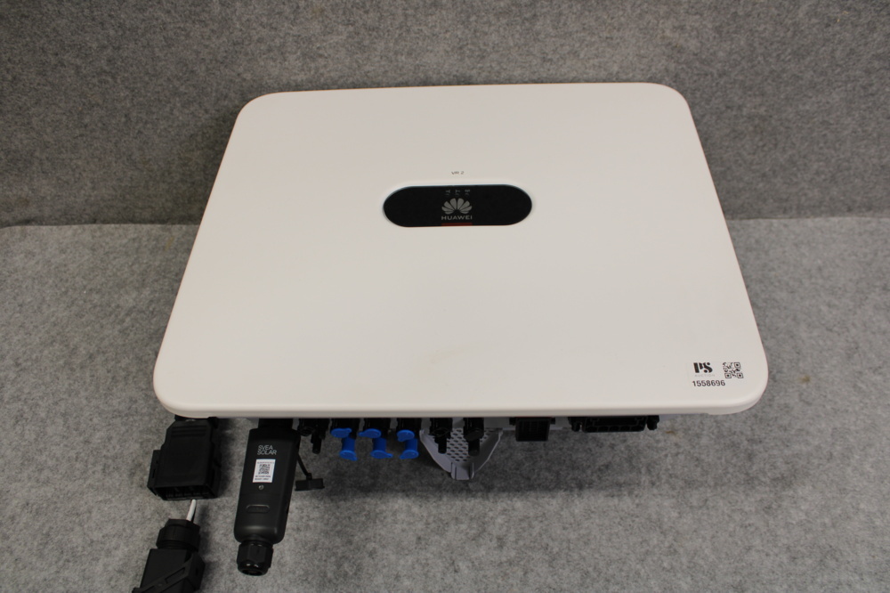 1558696-2 Hybrid inverter Huwaei 15kW