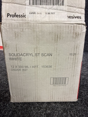 1602654-7 12 st Akrylfogmassa Soudal Vit