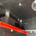 1458570-1 Samling med discobelysning inne entré