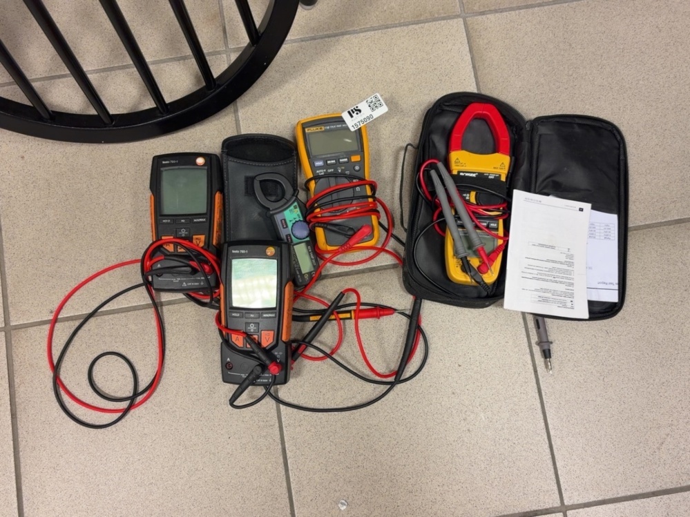 1575090-1 Mätinstrument 5 st - Testo, Fluke, m.m.