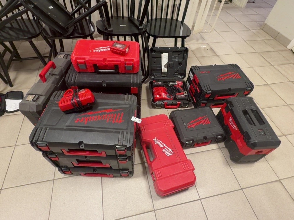 1575091-1 Verktygspaket - Milwaukee