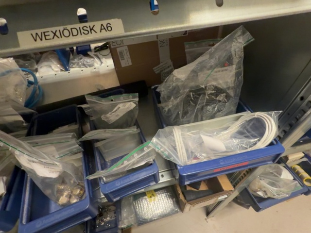 1575095-10 Larger batch of spare parts for commercial kitchens - 4 shelf sections