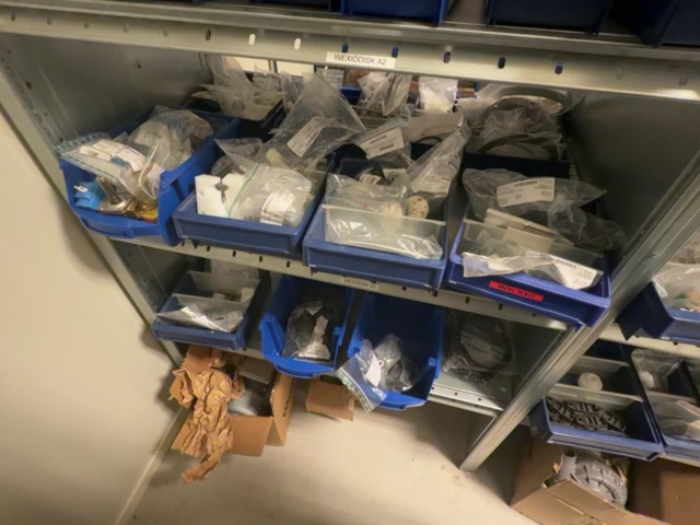 1575095-13 Larger batch of spare parts for commercial kitchens - 4 shelf sections