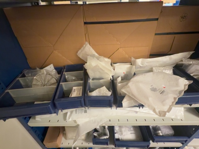 1575095-25 Larger batch of spare parts for commercial kitchens - 4 shelf sections