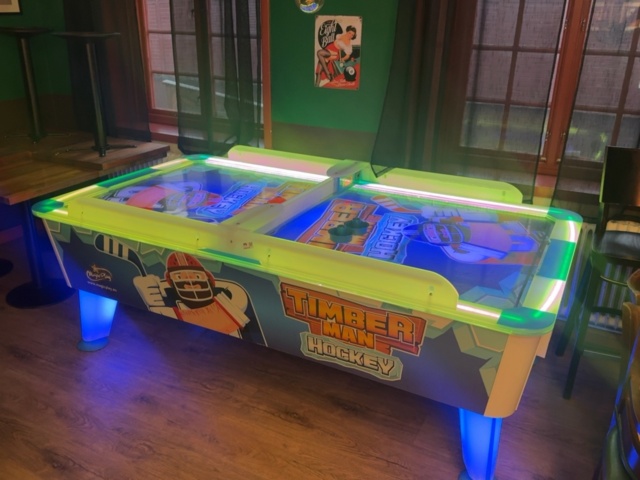 1458578-2 Airhockeybord – Magic Play Timberman Hockey – LED-belysning