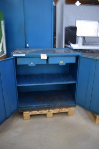 1452933-2 Verkstadsbänk / Skåp