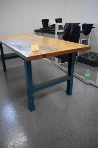 1452937-2 Arbetsbord