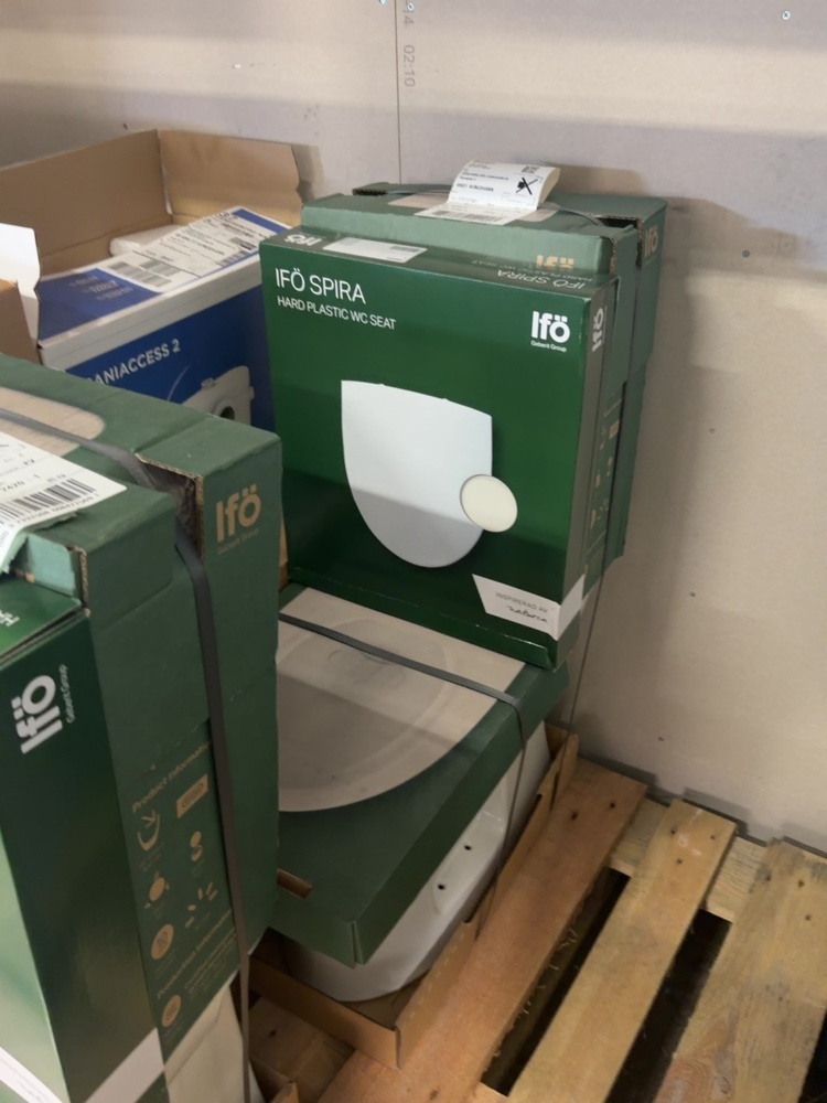 1594837-2 Toaletter med sits - Ifö Spira 6260