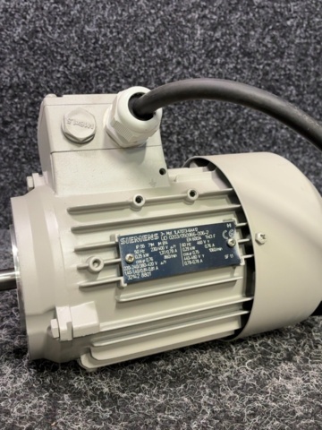 1604739-6 3-fasmotor Siemens 1LA7073-6AA12 IEC 71M (IM B14) 0,25 kW