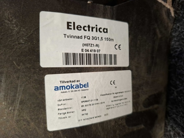 1604857-8 Tvinnad installationskabel FQ 3G1,5 150m