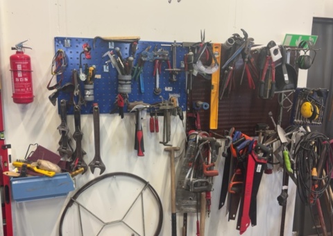 Tool boards 2 pcs with tools