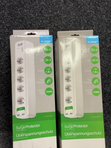 1604769-4 2 st Grenuttag Schneider Electric APC 2500 W, med åskskydd, USB-uttag