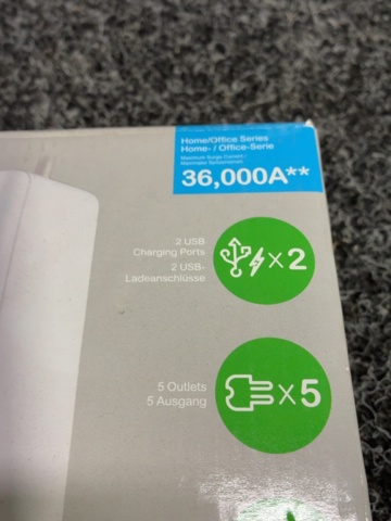 1604769-8 2 st Grenuttag Schneider Electric APC 2500 W, med åskskydd, USB-uttag