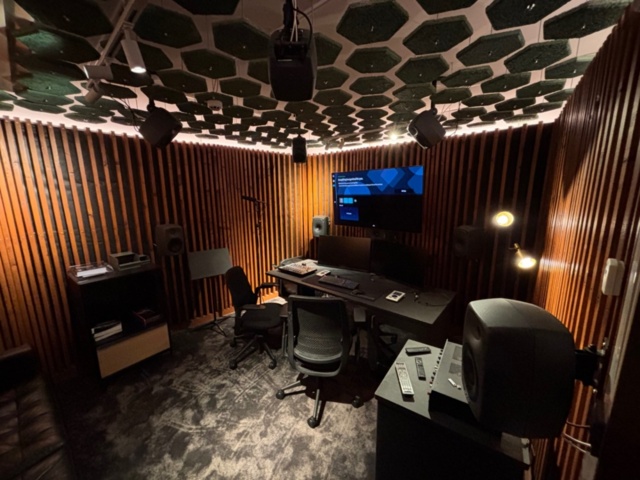 1548349-73 Välutrustad musikstudio för demontering - Genelec / RME / Marantz / SSL / Rupert Neve Designs