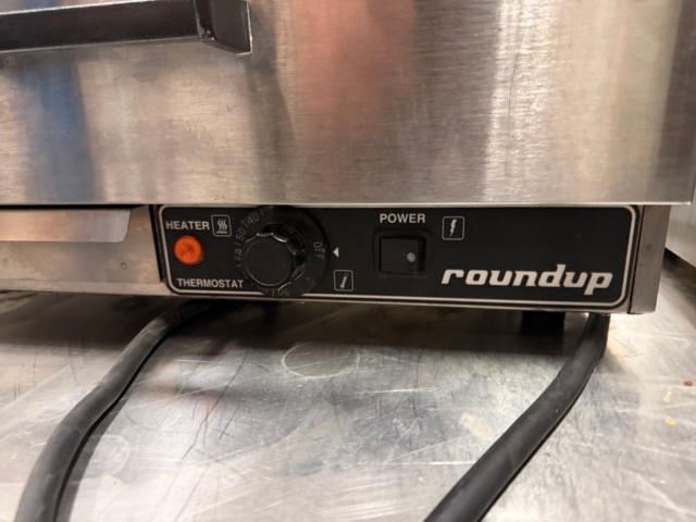 1566731-10 Köksbänk med dubbelfritös och värmeri – Roundup