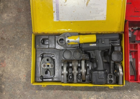 Pressverktyg och borrmaskin - REMS / T-Drill