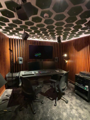 1548349-2 Välutrustad musikstudio för demontering - Genelec / RME / Marantz / SSL / Rupert Neve Designs