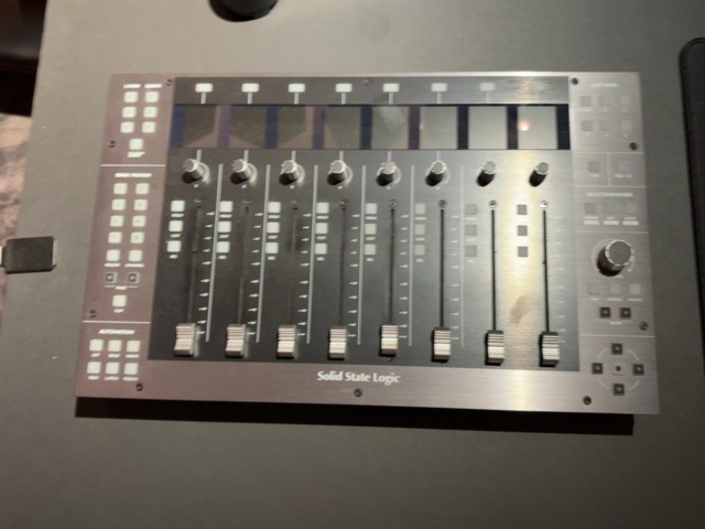 1548349-17 Välutrustad musikstudio för demontering - Genelec / RME / Marantz / SSL / Rupert Neve Designs