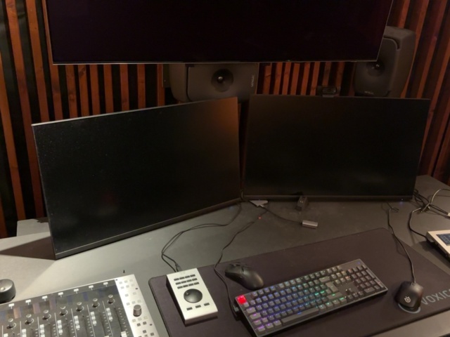 1548349-50 Välutrustad musikstudio för demontering - Genelec / RME / Marantz / SSL / Rupert Neve Designs