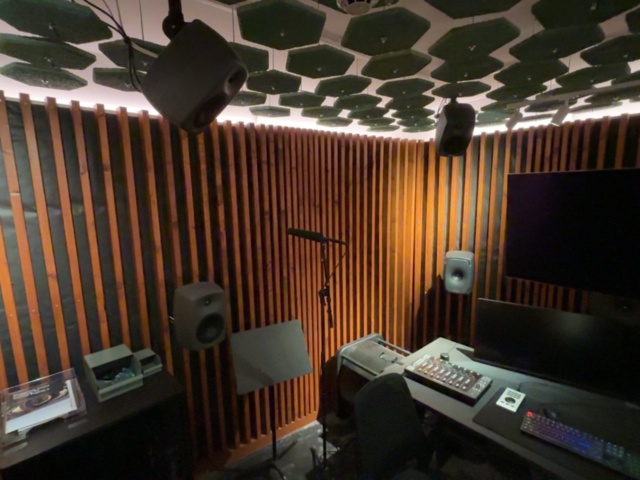 1548349-69 Välutrustad musikstudio för demontering - Genelec / RME / Marantz / SSL / Rupert Neve Designs