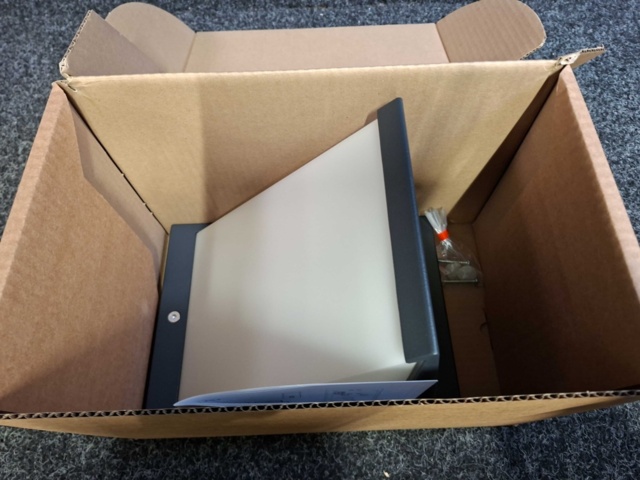 1604840-4 Väggarmatur exteriör Ensto AVR8.114LA