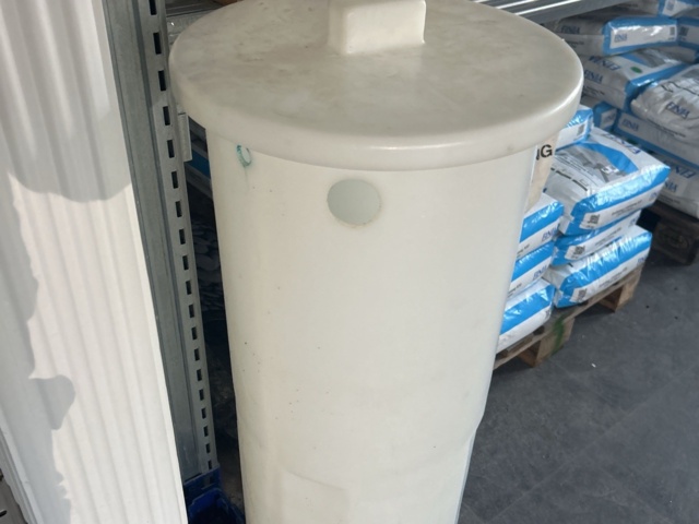1545156-4 Pallstallage innehållande byggmaterial, betong, handfat, element