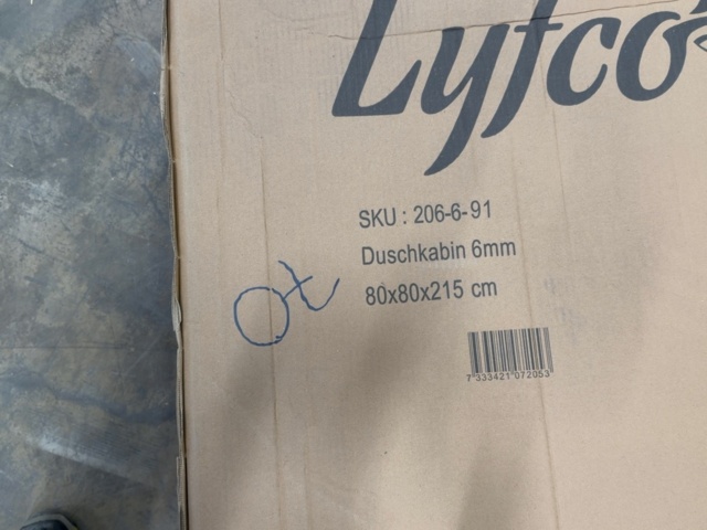 1604643-5 Duschkabin med spröjs 80 x 80 cm | Industriell design