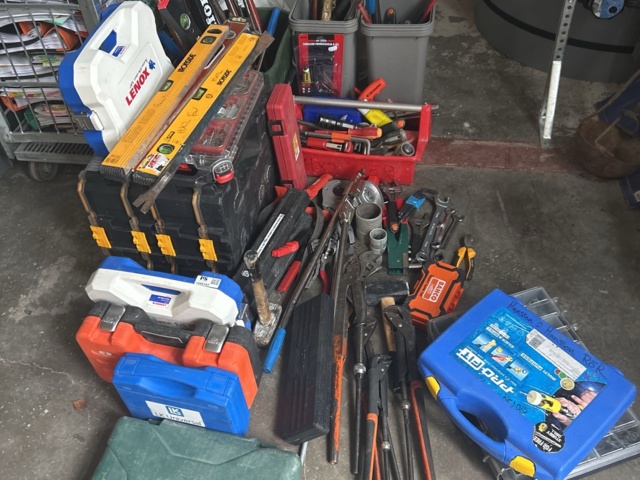 1545167-1 Parti med handverktyg