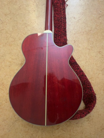 1458581-13 Parti musikinstrument – gitarr, basukulele, ukulele och digitalt trumset