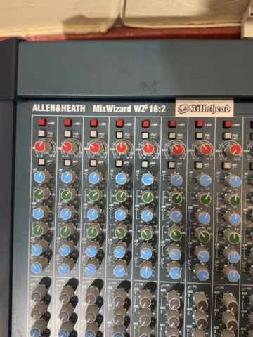 1458584-3 2 st ljudmixers Allen & Heath MixWizard WZ 16:2 med multikabel och kontakter