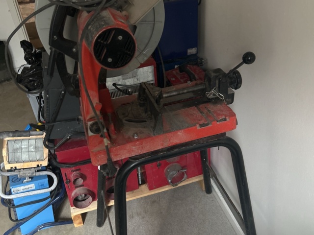 1604947-1 Kapmaskin för metall med stativ - RIDGID 590-L