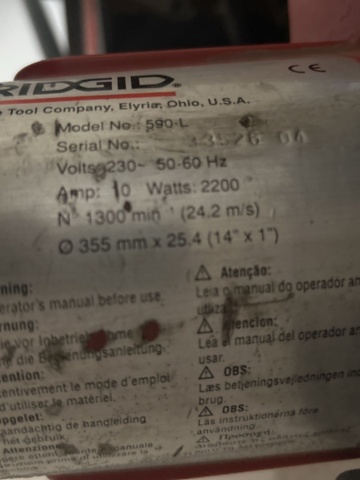 1604947-9 Kapmaskin för metall med stativ - RIDGID 590-L