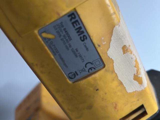 1604948-5 Rörkap med stativ - REMS