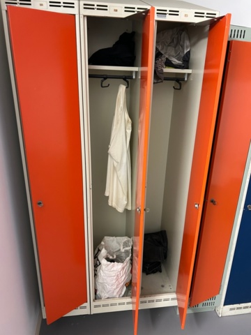 1600269-3 Omklädningsskåp 6 st