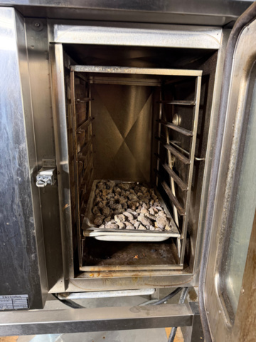 1566513-6 Ugn med stativ – Electrolux AR 170