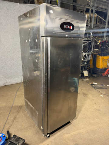 1566520-3 Kylskåp – Tefcold RK710
