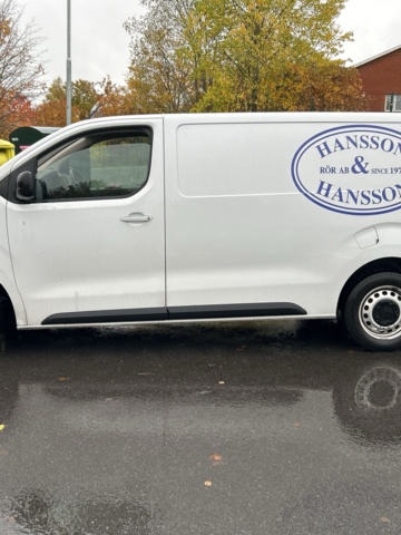1604955-3 Citroën Jumpy Van IP 2.0 BlueHDi 145 EAT, 144hk, 2022