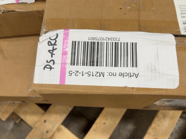 1605661-5 Garageport Takskjutport med fjärrstyrning | 2,5m bred