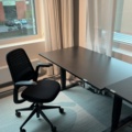 1548364-6 Höj- och sänkbart skrivbord med kontorsstol - Steelcase