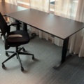 1548365-1 Höj- och sänkbart skrivbord med kontorsstol - Steelcase