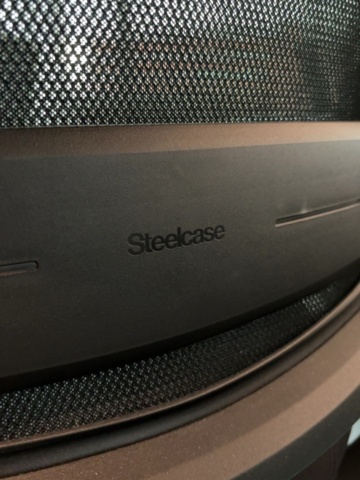 1548365-6 Höj- och sänkbart skrivbord med kontorsstol - Steelcase