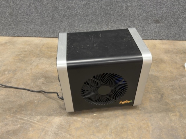 1605671-3 Poolvärmepump splash 3kw | svart