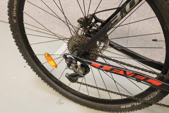 1515331-11 Cykel Kross Level 3,0. 27 växlar